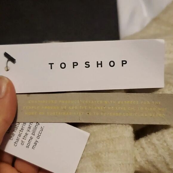 Nwt TOPSHOP Considered Ivory Turtleneck- Ladies Size 0/2 - Picture 5 of 6
